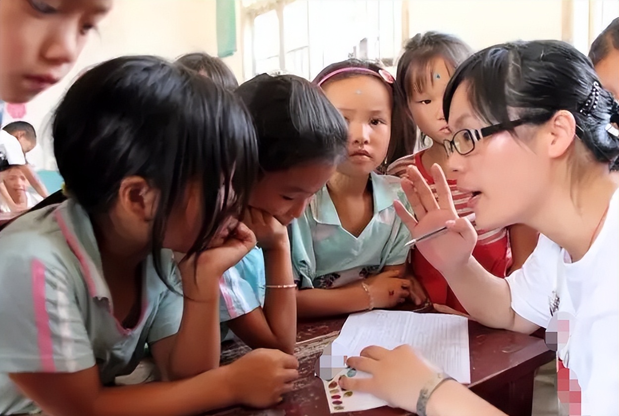 代课教师有机会转为编制教师？部分地区实行择优入编，有你吗？