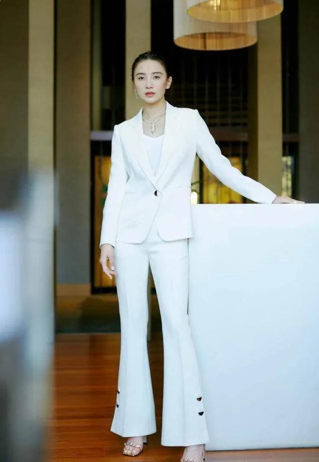 生活中随性的宋佳，你们喜欢她吗？