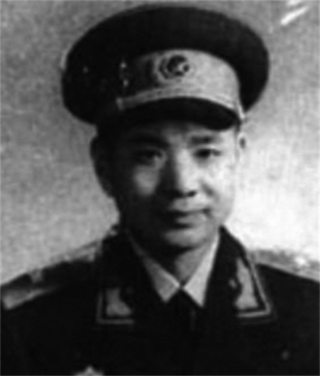 《亮剑》赵刚原型：清华大学高材生，建国后调往北京，成公安部长