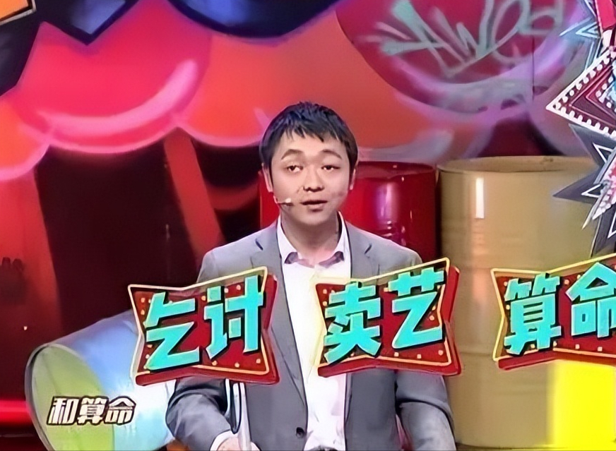 他36岁，年少失明，北漂后成主持人、主编、摄影师，已结婚生女