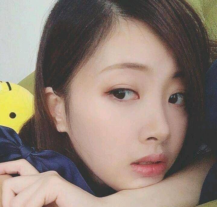 黑帮大佬的美貌女儿：有人隐姓埋名做艺人，有人父亲遗愿不进娱圈