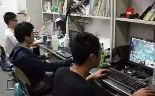 有人考不上，有人不珍惜，人大“清退”13名学生，网友：早该如此