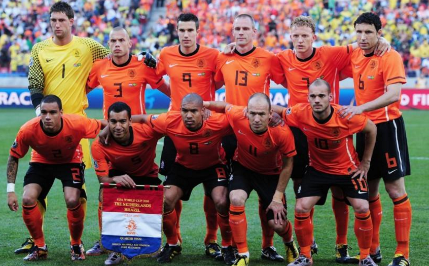 梅洛、红牌、斯内德——简述10年世界杯巴西荷兰之战