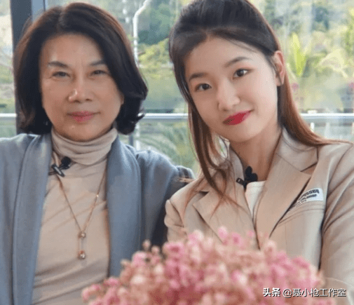 律师儿子不接班，每月工资六千元！董明珠：做个普通人也挺好
