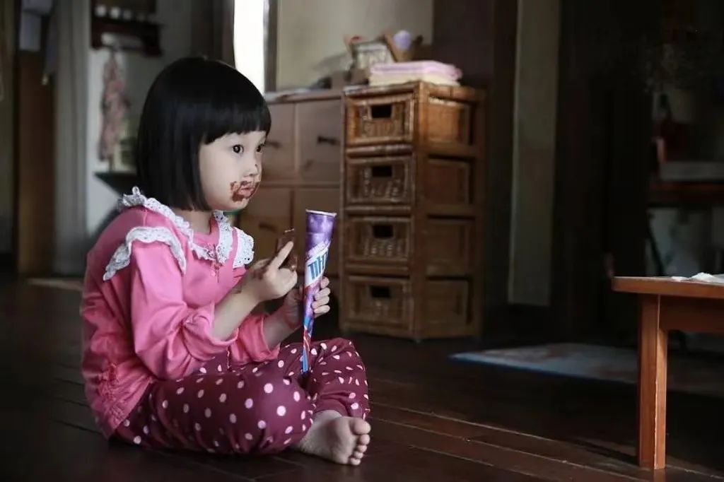 为何怀旧成潮流？心理学家：当人们缺乏幸福感，就会留恋过去