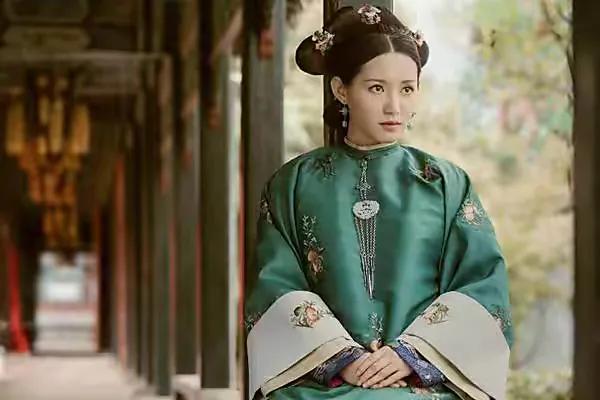 丫鬟侍卫也有出头日，这6位有人翻身做主角，有人却消失杳无音讯