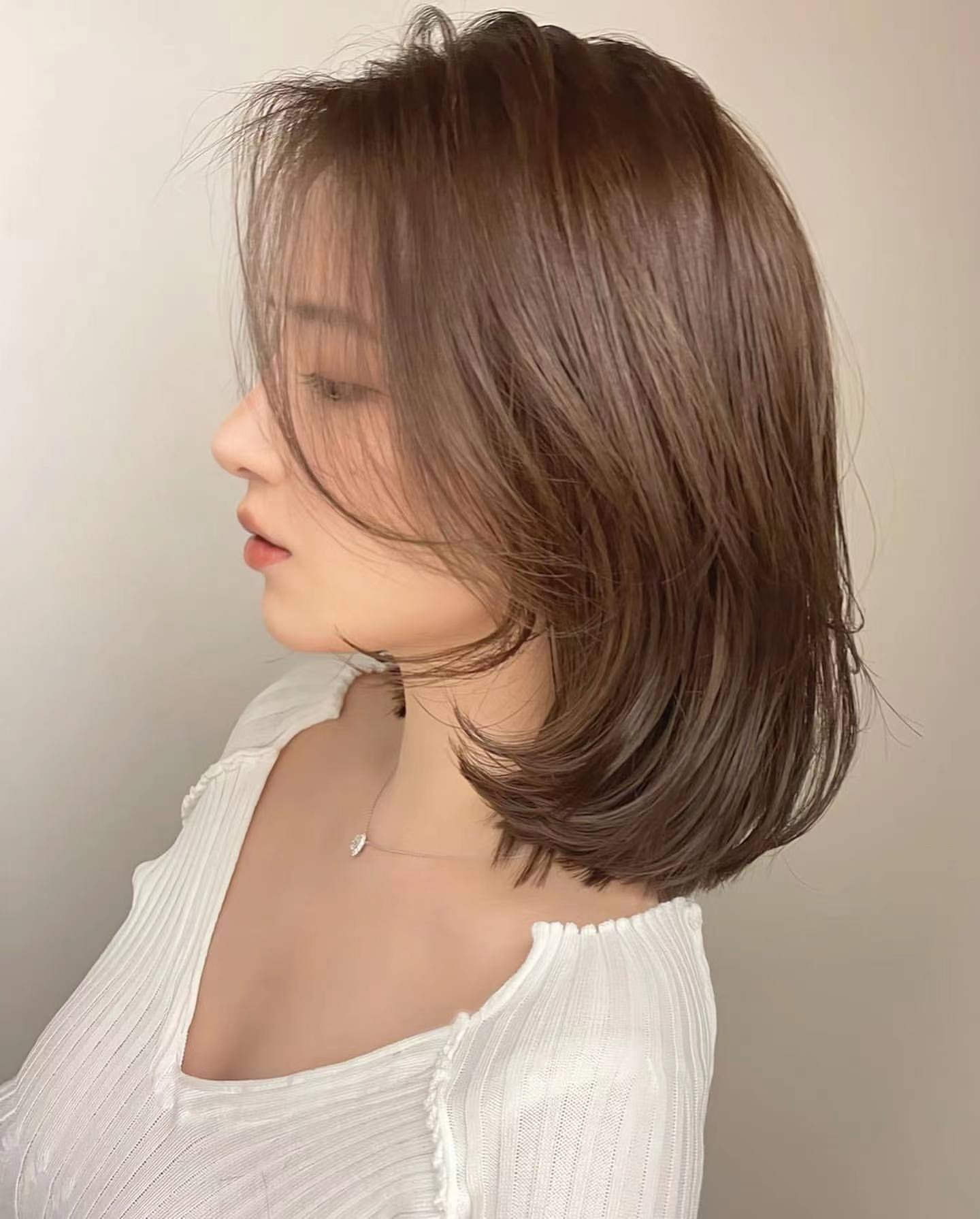 这些发型都是从ins上,人气较高的美发师账号中筛选出来的,而且都是