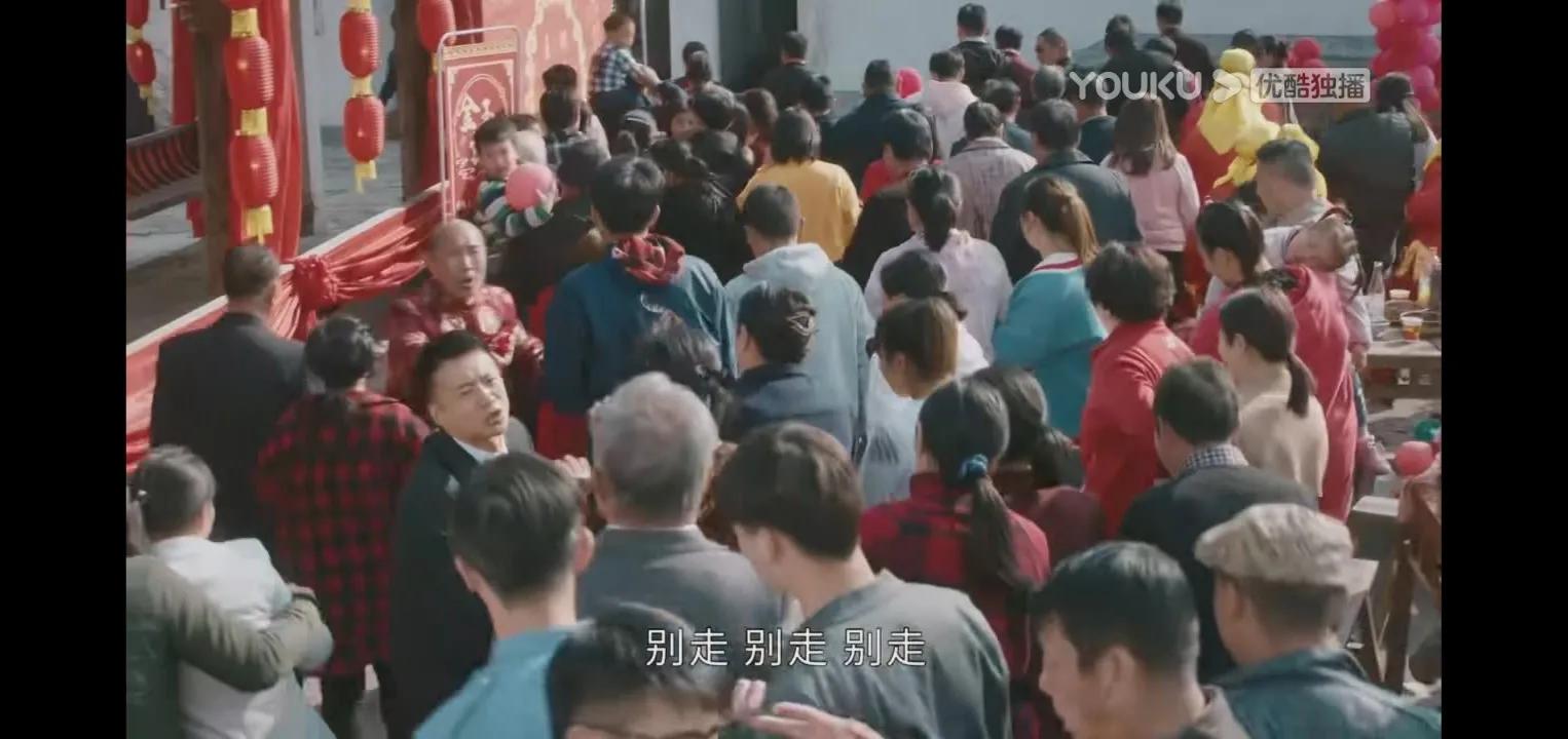 赵丽颖的《幸福到万家》终于开播，第一集就很猛