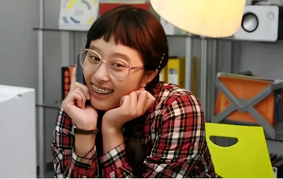 明明是美女，但为演戏都豁出去了！这10个女星的造型，个个辣眼睛