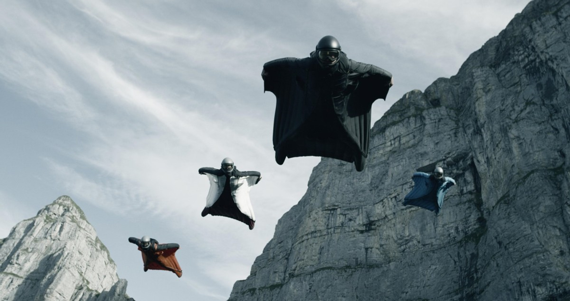 2020年，大学生刘安在天门山翼装飞行时遇难，这项极限运动值得吗