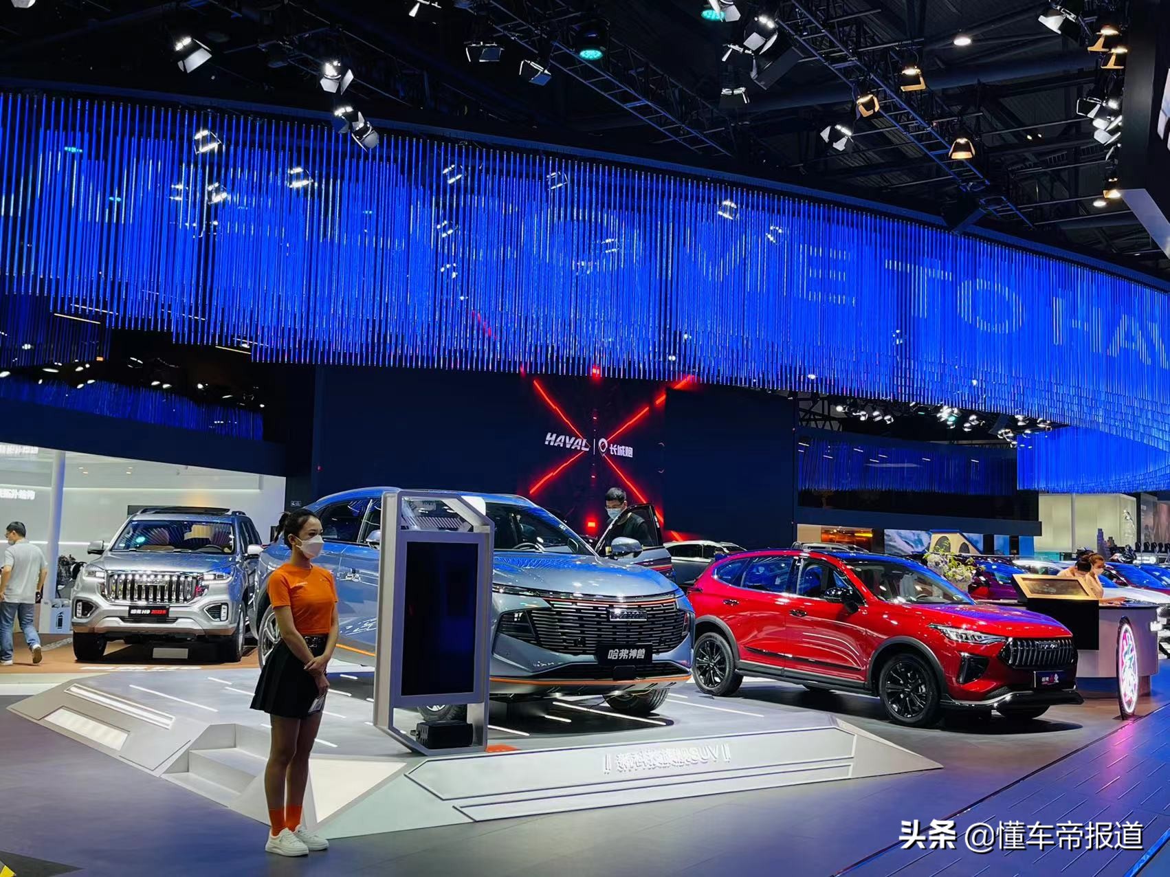Jeep大切诺基SRT8的“八缸咆哮”：百公里加速4.5秒，听听这声浪多带劲！