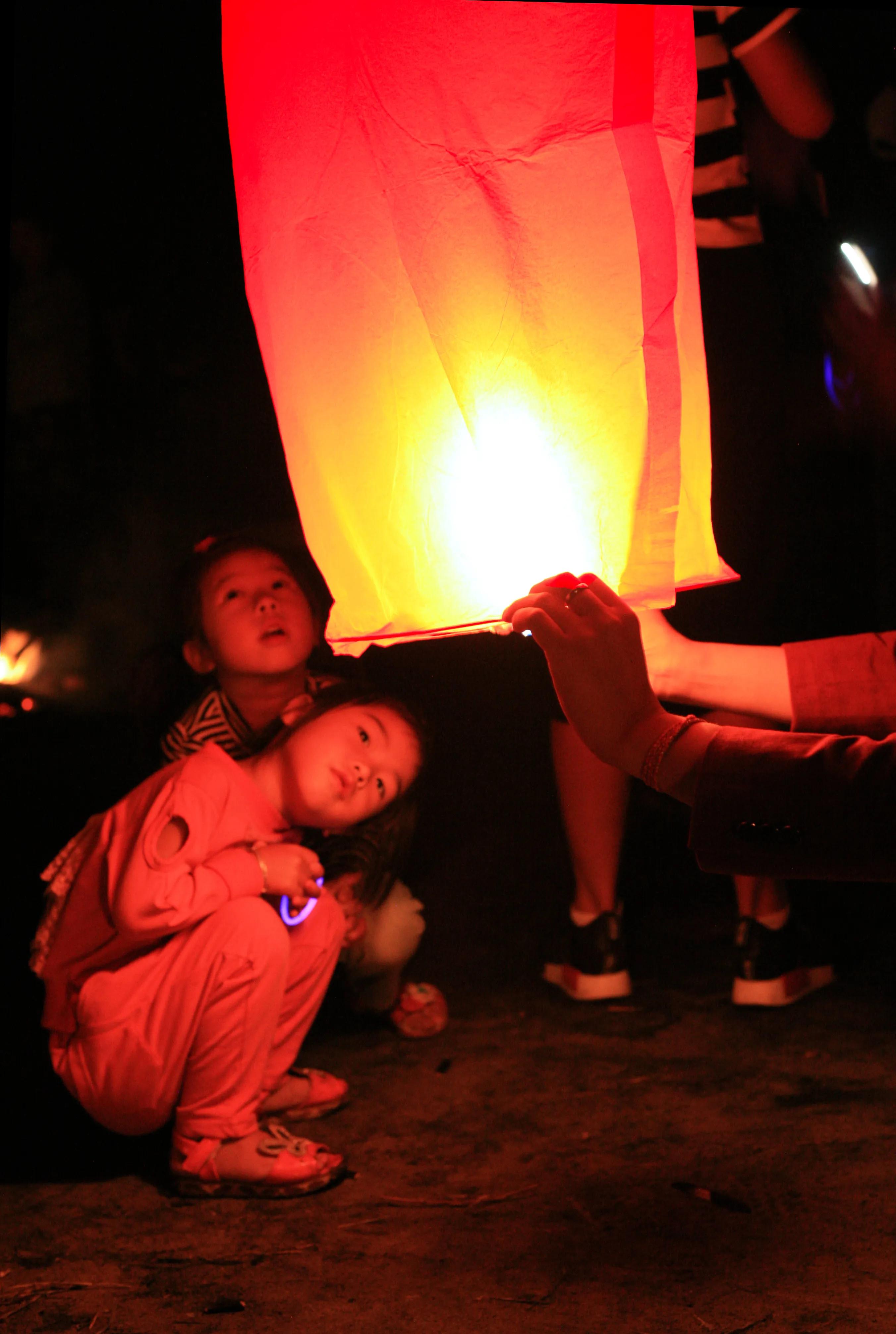 关于放孔明灯唯美句子_晶羽科技