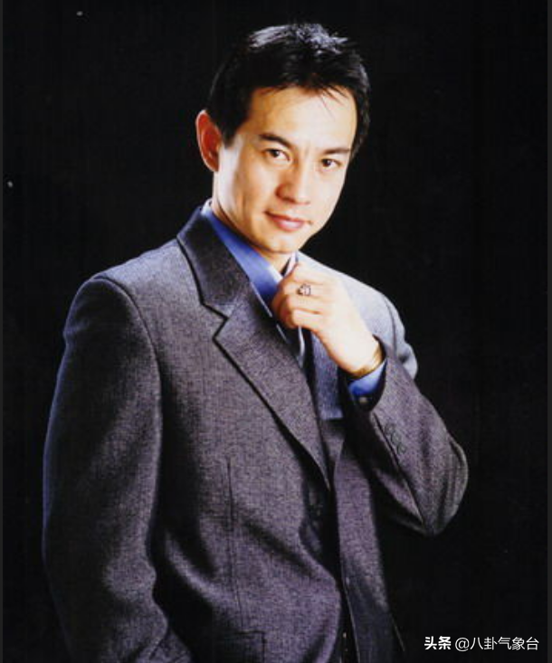 演员周浩东，27岁上北电，养父是他前行路上最大的支持