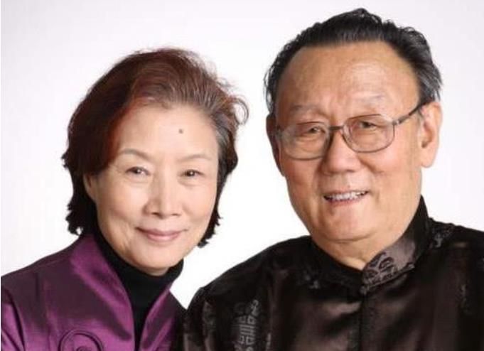 吕中:丈夫是演员,儿子是著名导演,儿媳是影后,一家人皆是龙凤