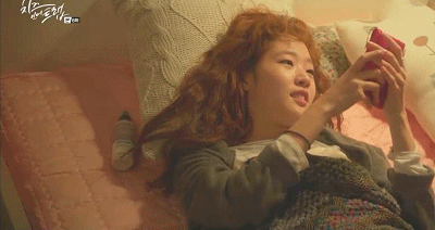 她的中文水平达10级，凭借“尺度片”得到认可，不惜为戏增重8斤