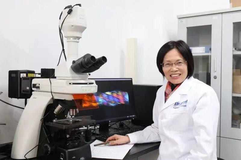 创全国第一，为航天器编织“玻璃翅膀”！这所大学7人集体获官方表彰！