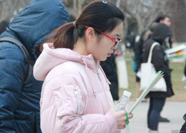 大学等级表出炉，能考上第四档就偷着乐吧，看看你在哪一层次上？