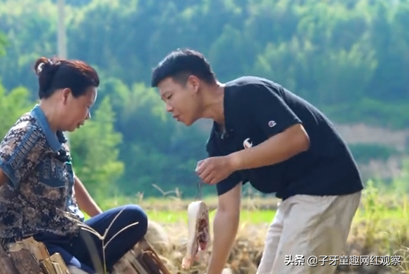 闲不住的阿俊：从纪录片导演到养猪男孩，阿俊用田园生活走红网络