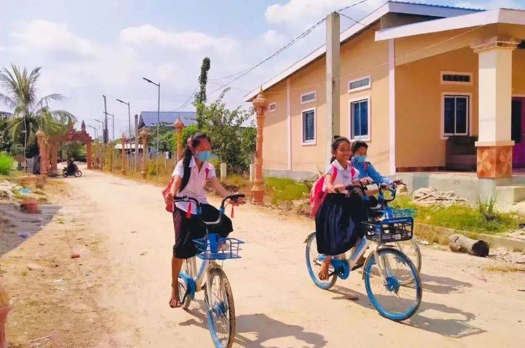 为了柬埔寨学生的5公里，中国共享单车漂洋过海1万里