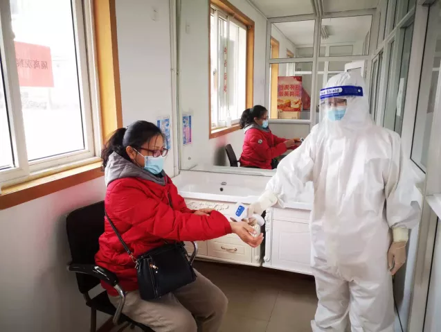 青岛市民政局组织民政服务机构开展疫情防控应急演练