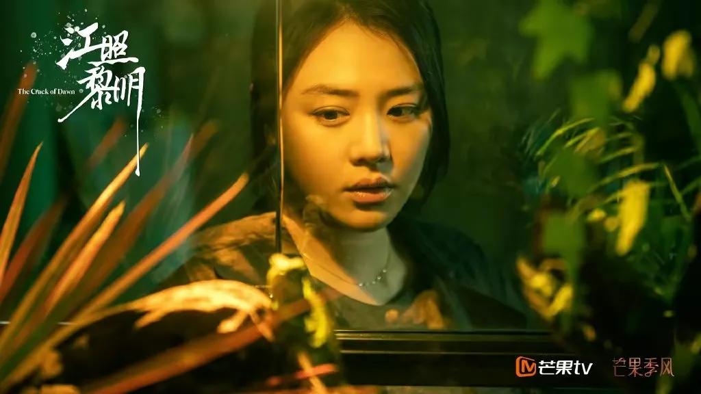又是一年春草绿：不开心的事情，丢了吧；不如意的日子，忘了吧