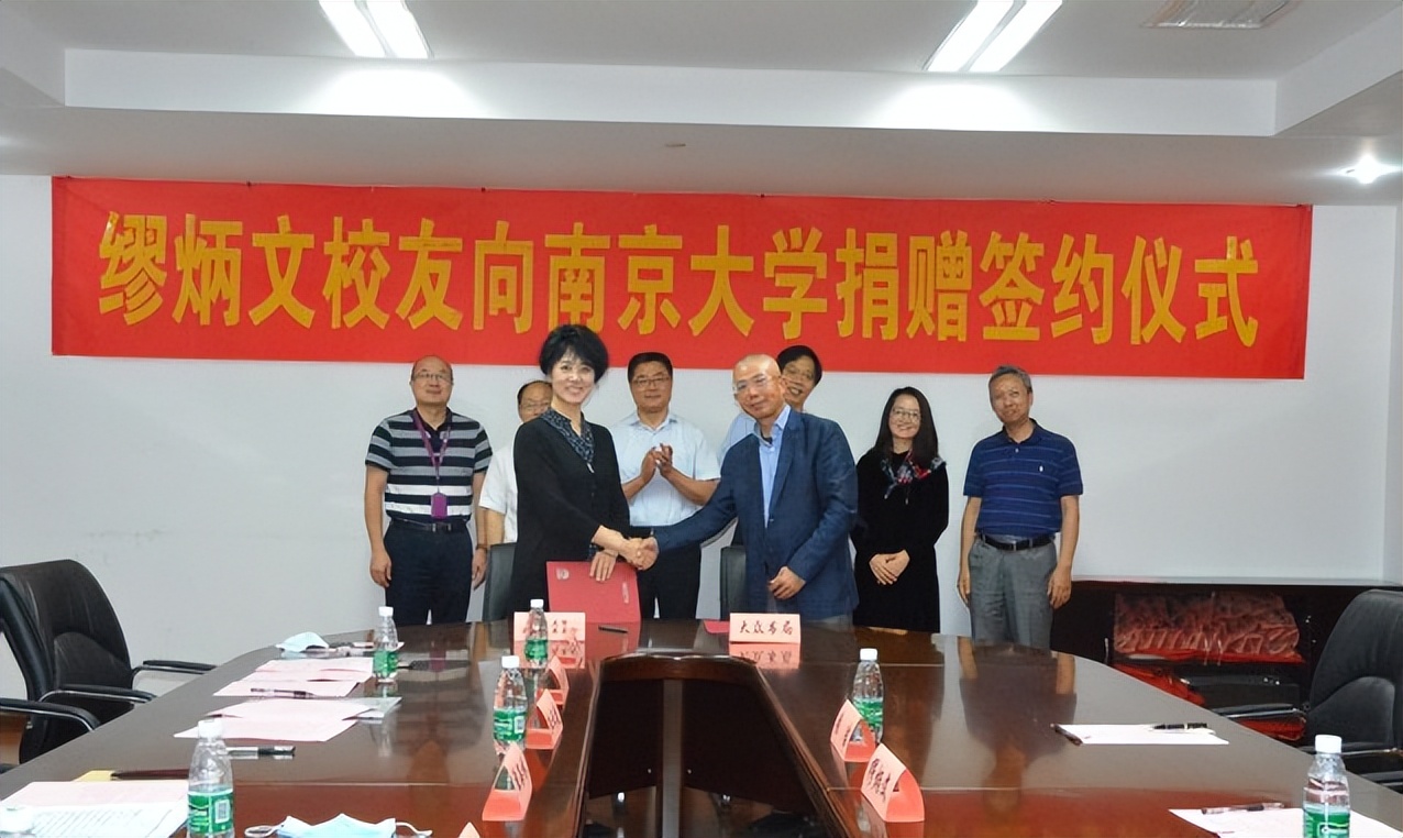 登上央视，对话朱迅！这位全国连锁品牌创始人，实体店遍布全国，是南大校友