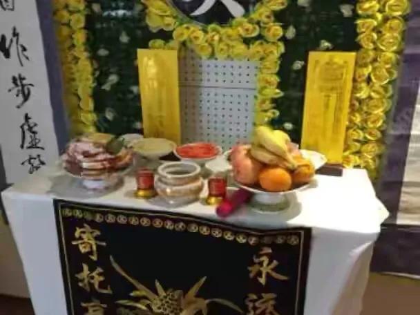 上供上坟为什么不能带香蕉(清明节到了！俗话说“上坟祭供不吃供，吃供家业不旺盛”有道理吗)