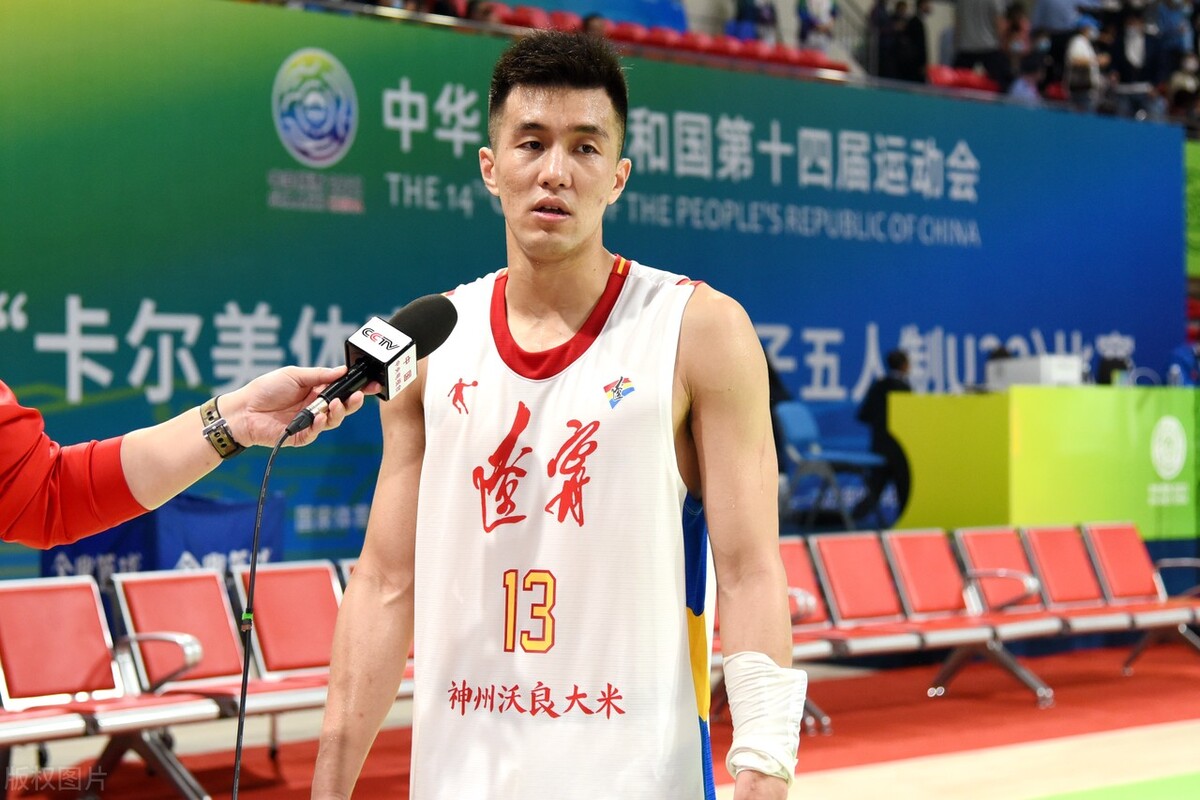 cba为什么只打到14号(辽宁男篮一定会退役的5件球衣)