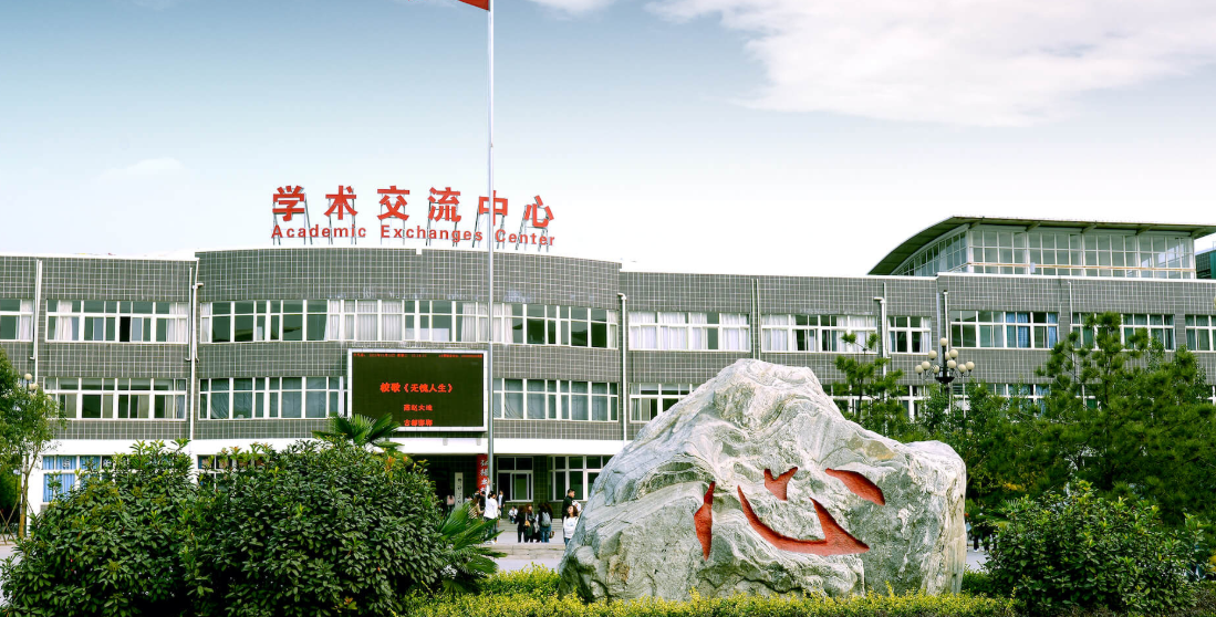 唐山师范学院小姐（河北这所）