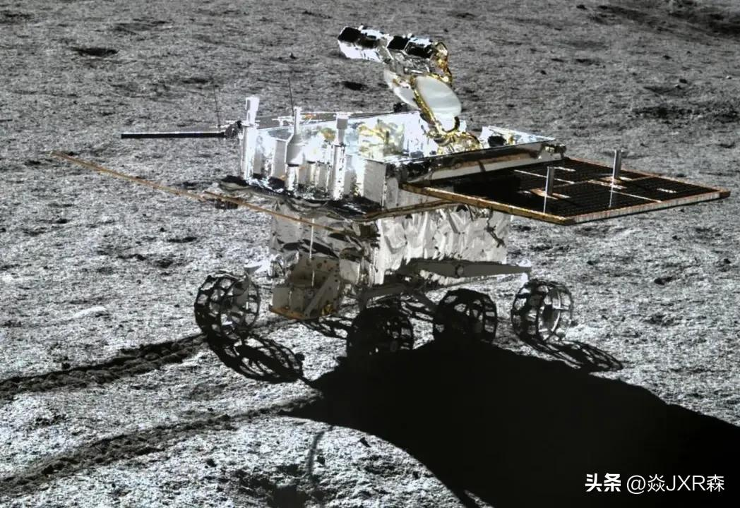 玉兔二号曾发现“透明玻璃球”,月球背面有何秘密