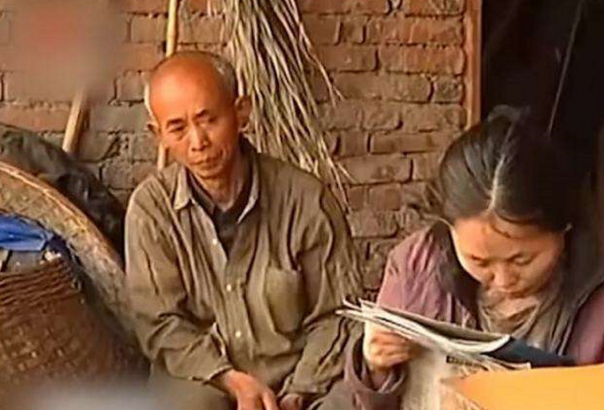 1995年，女大学生被以120元卖给四川一老农，两人和牲畜共住17年