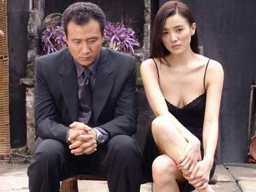 表面“人间清醒”，实际生活却一团糟，这些女星实在令人尴尬