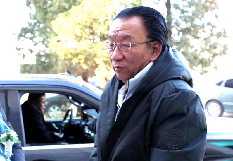 六位最坑爹明星子女，张国立儿子被送进监狱，有人扬言炸美国学校