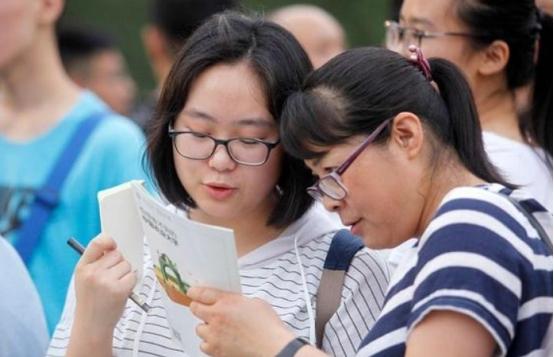 高考生注意，这两所高校同属于211，名字一样，实力差距却不小