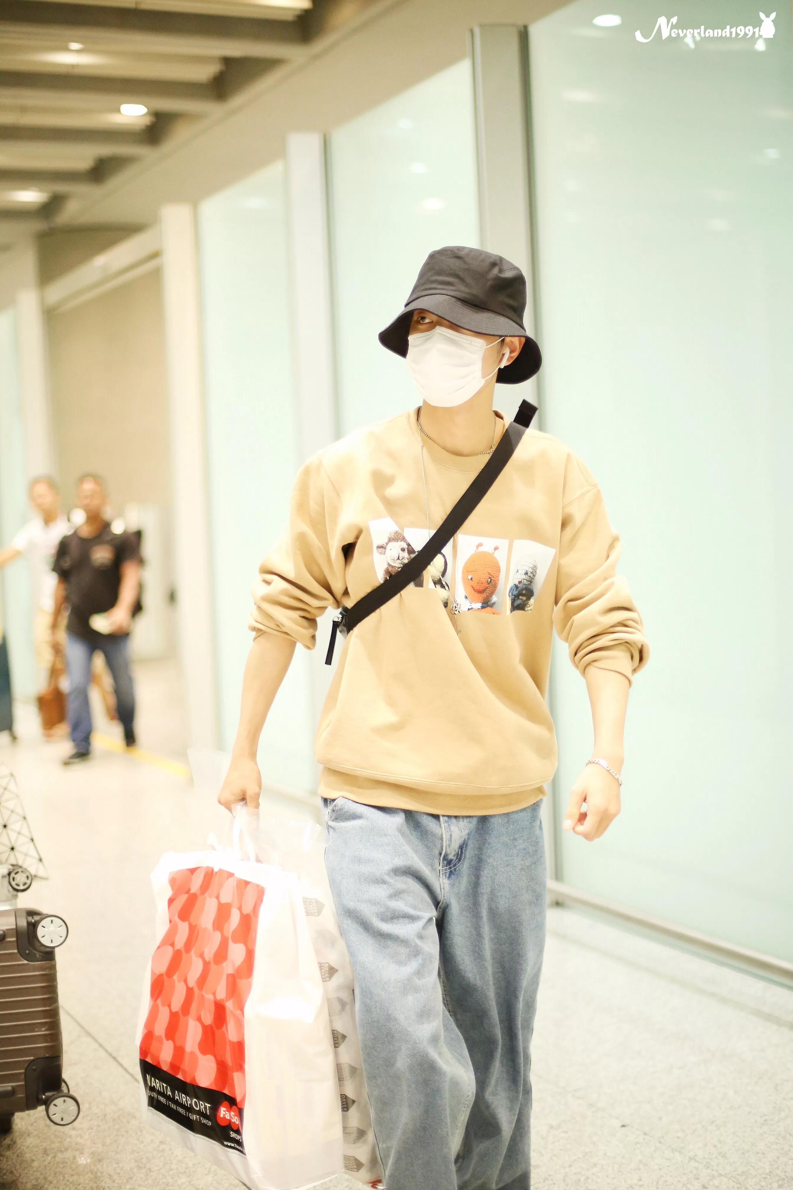 考古肖战:2018年9月—12月机场时间线汇总,今天请叫我收图狂魔