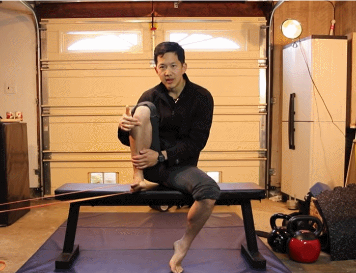 虽然确实靠脸力压过天仙，但这次的造型真是尬穿地心吧…