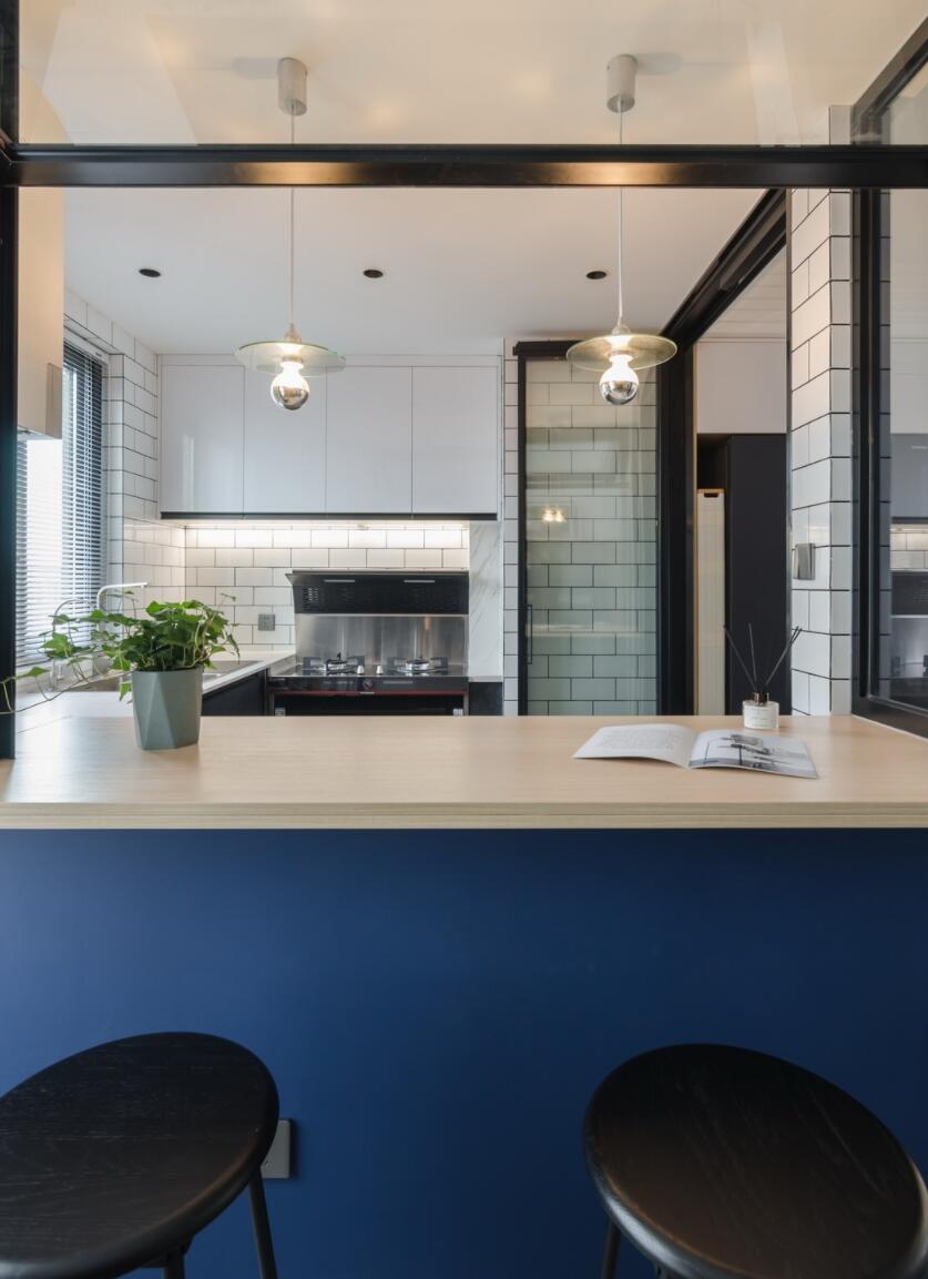 看了她家，才知道什么是现代简约风，干净大气，骨子里透着高级