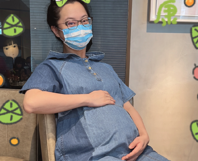 新剧遭换角、高龄拼四胎、肚皮都是针眼...女星怀孕各有各的心酸