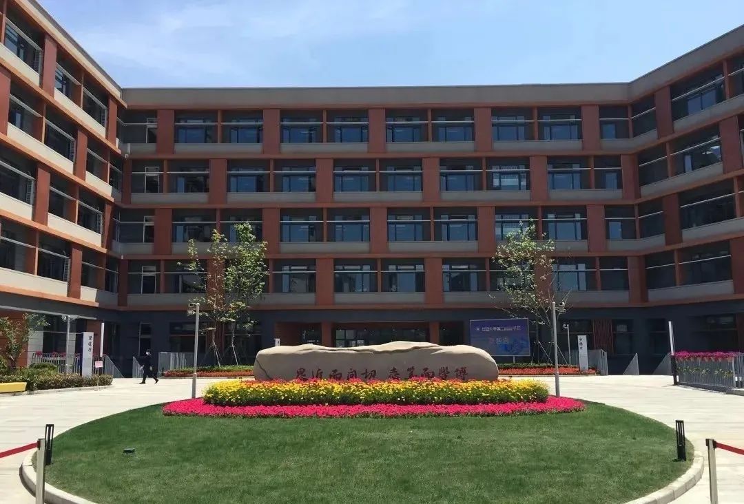 上海“复旦系”一贯制学校盘点！家长挤破头往里钻，学位供不应求