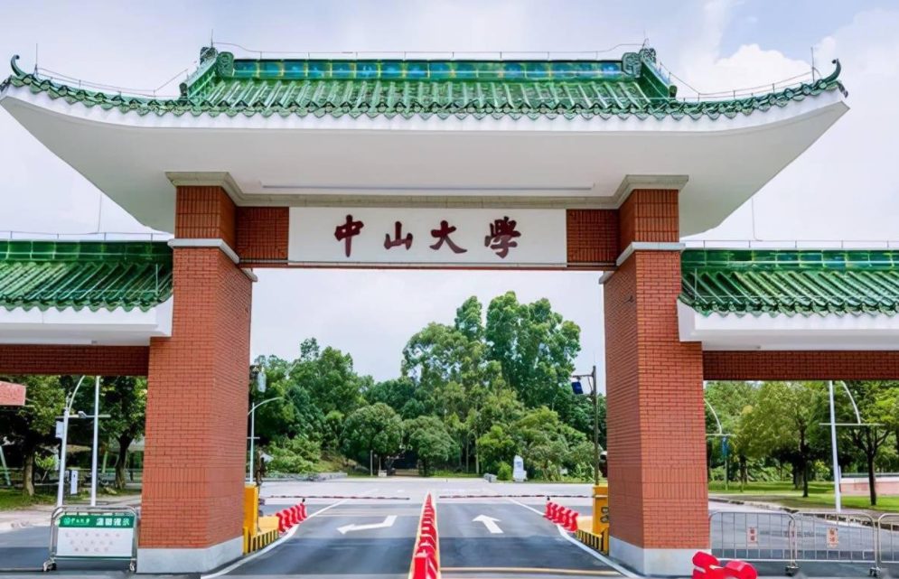 考上10大名校有多难？过来人说出分数线，一般人都考不上