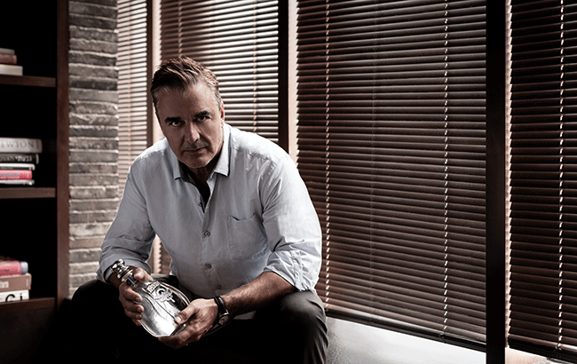 美国万人迷男星被多名女性指控性侵！家暴模特女友，30年恶行