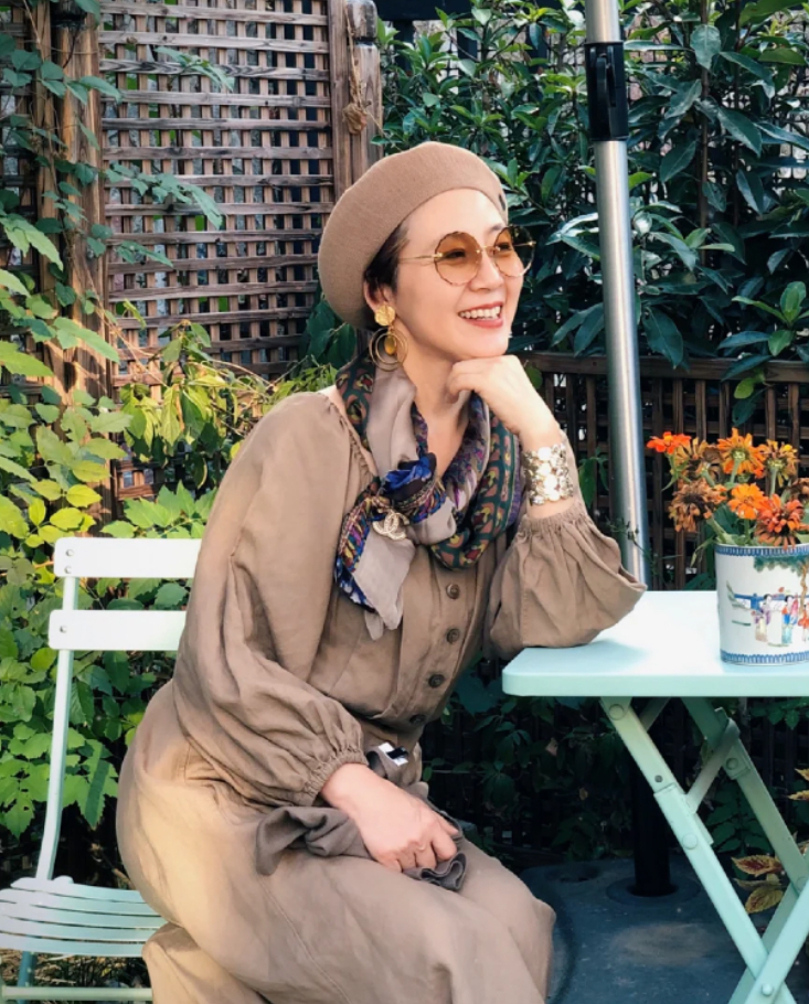 范明妻子厉玲,二婚带子嫁范明,婚后生一女,一家四口幸福有滋味