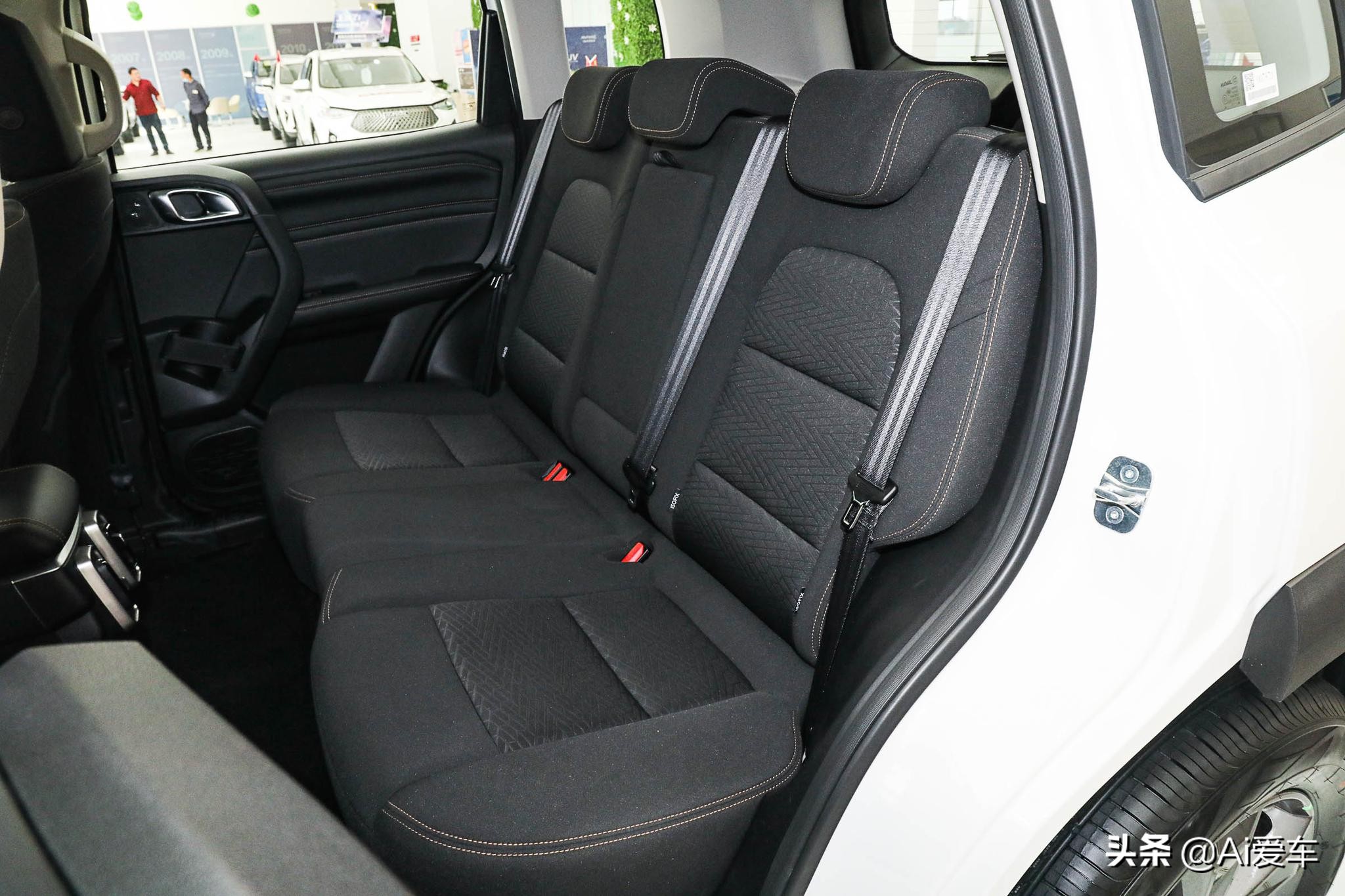 便宜城市越野SUV，大空间满足家用，增压低油耗，带你看哈弗大狗