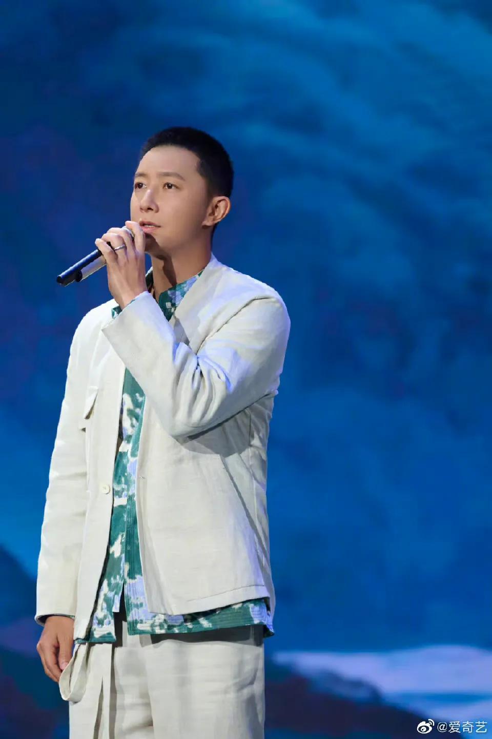 6.7图:刘亦菲 杨幂 周也 任敏 迪丽热巴 陈飞宇 韩庚 杨蓉 檀健次
任嘉伦