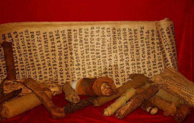 彝族文献:记载了猴变人的历史,最长族谱超过万年