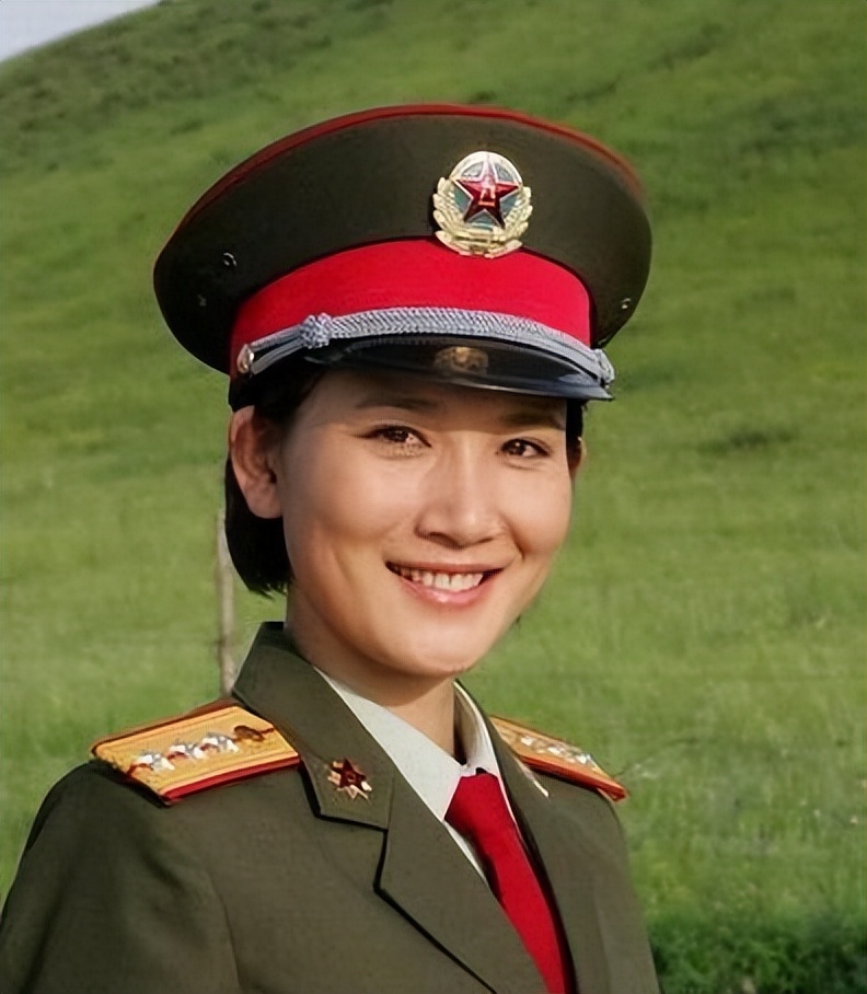 演员潘雨辰，失败的婚姻让我终身难忘，和女儿相依为命很幸福