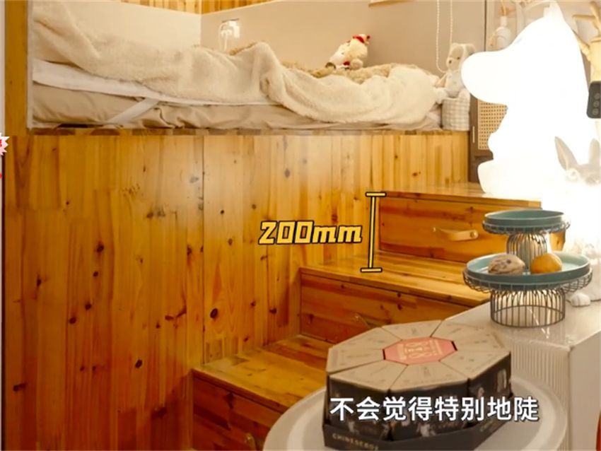 上海姑娘住30㎡居室，却每天睡在壁橱里？看后发觉这样的家很温馨