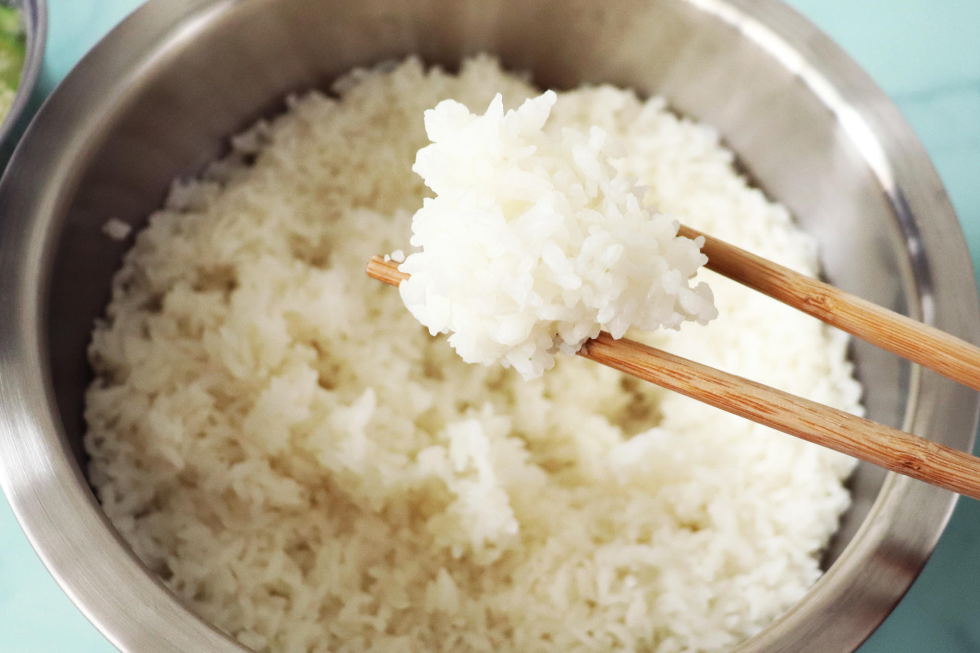 九阳0涂层电饭煲评测，配备304不锈钢内胆，告别涂层脱落危害