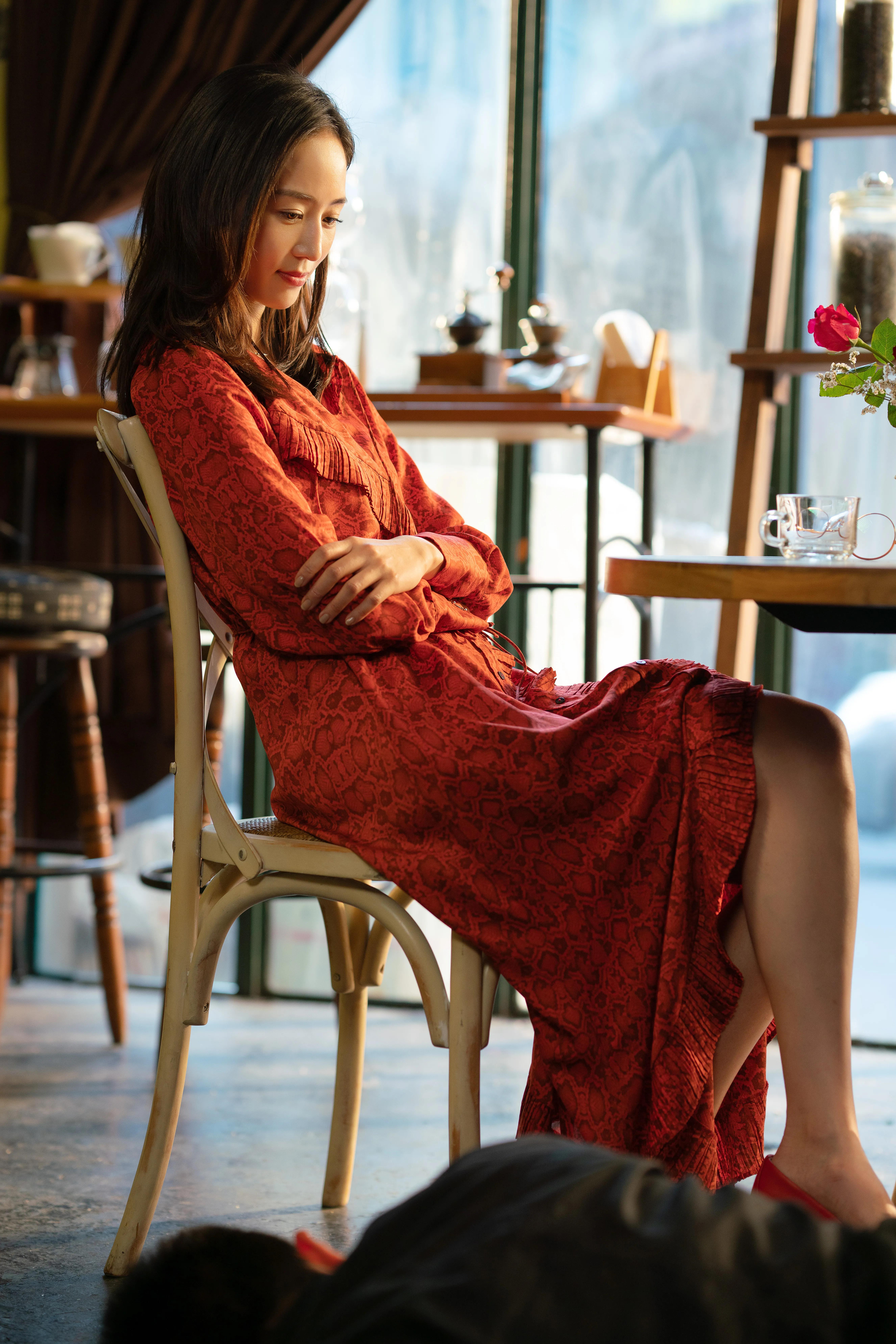 《唐人街探案》张钧甯lvy玫瑰红长裙高清原图