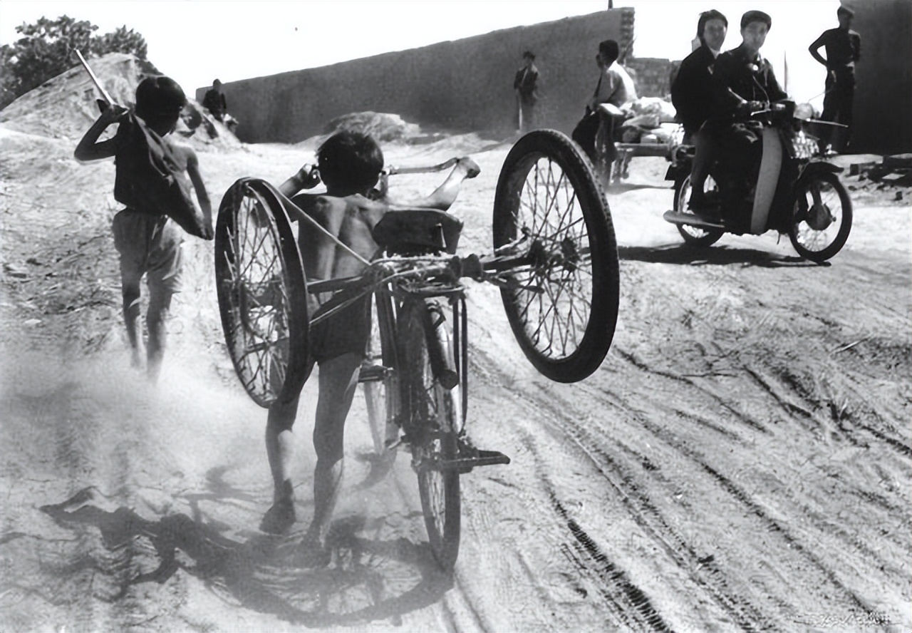 村委班子增设媒体部门，是否有必要？